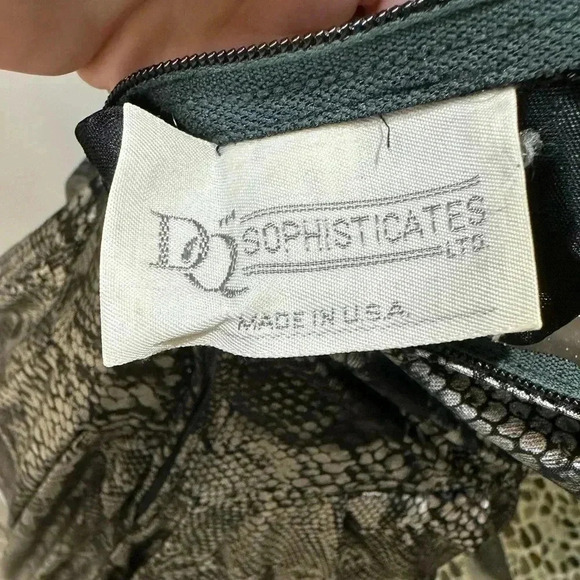 Shiny Snakeskin 80's Dress - Black and Silver Size 7/8 - Picture 6 of 6